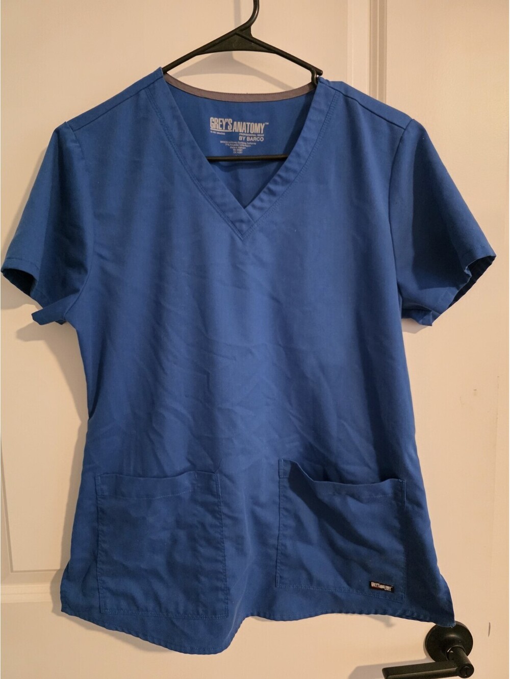 Greyโs Anatomy Blue 2 Pocket V-Neck Scrub Top Size Medium M Style 71166